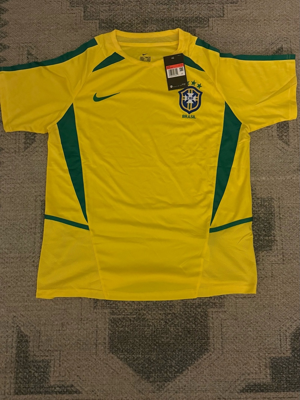 Men’s Brazil Nike Jersey size L🇧🇷